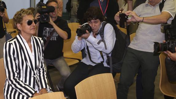 La exalcaldesa de La Muela María Victoria Pinilla, en la Audiencia Provincial de Zaragoza.