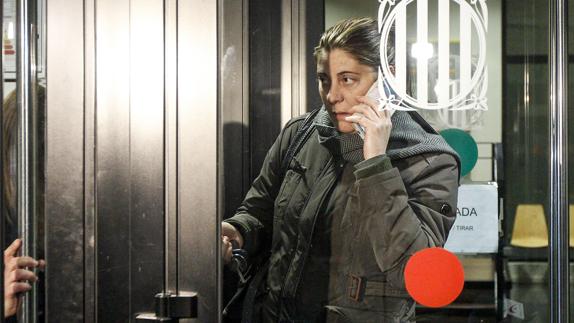 El padre de Nadia insiste en que todo lo gastó en curas, aunque no aporta documentos