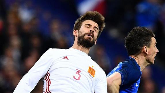 Gerard Piqué, durante el partido contra Francia.