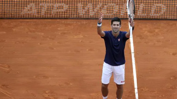 Novak Djokovic celebra la victoria. 