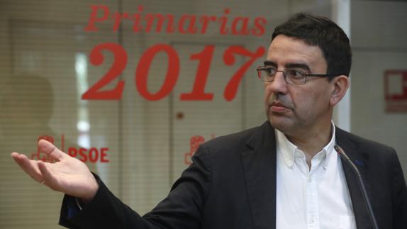 Mario Jiménez, portavoz de la gestora del PSOE. 