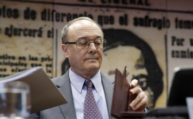 El gobernador del Banco de España, Luis María Linde.