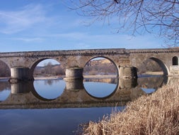 Puente en la localidad zamorana de Toro, cuya restauración ha sido aprobada. / Maria Jesus Cachazo