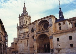 Se desprende una campana de la catedral de El Burgo de Osma