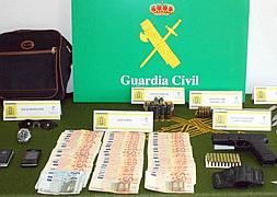 Efectos incautados a los atracadores / ICAL