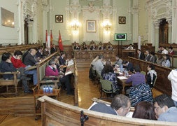 El Ayuntamiento aprueba los presupuestos para este año y defiende que son austeros y apoyan a las familias