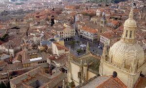 Panorámica del casco antiguo de Segovia. / El Norte