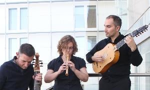 El Trío Iroben actúa el miércoles en el Teatro Calderón. / Henar Sastre