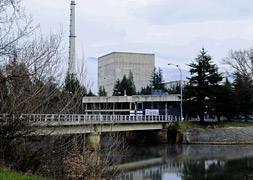 Exterior de la central nuclear de Garoña.
