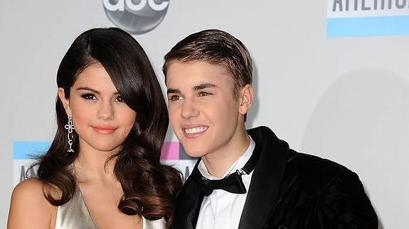 Selena Gómez y Justin Bieber en el año 2011.