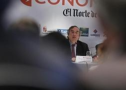 Juan Rosell durante su intervención en el Foro Económico de El Norte./ G. Villamil