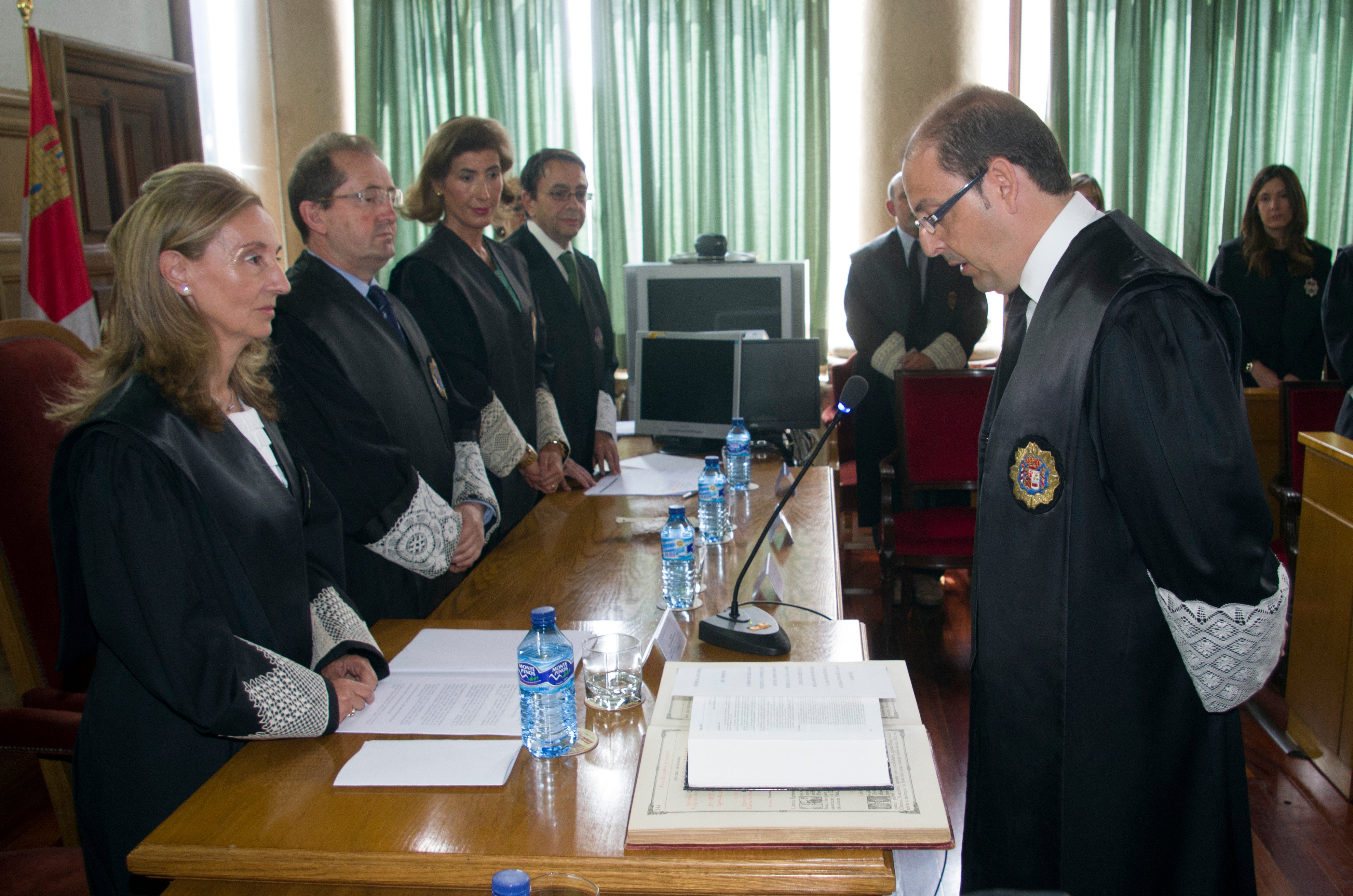 Toma de posesión del presidente de la Audiencia Provincial de Soria, Sánchez Siscart. 