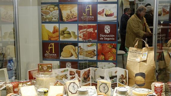 Alimentos de Segovia en una feria.