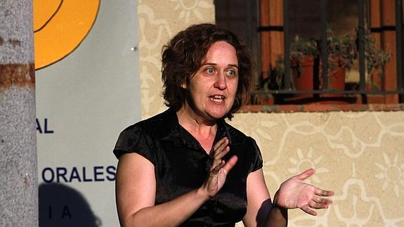 Paula Carballeira durante su actuación.