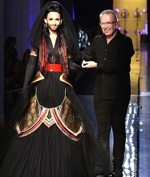 Conchita Wurst con Jean Paul Gautier