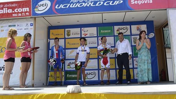 Podio de una de las categorías tras la prueba en Cantimpalos.