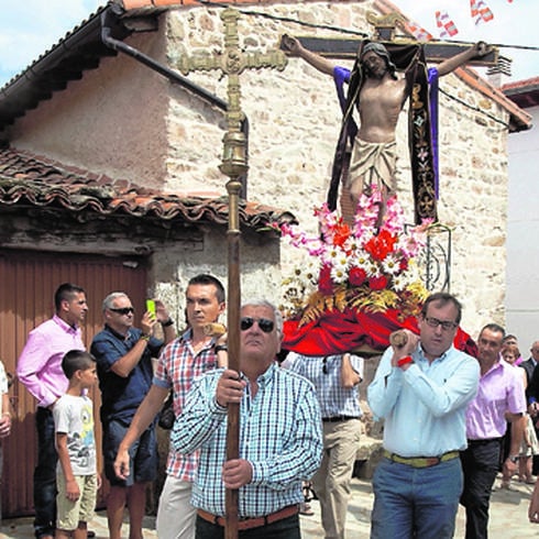 El Santo Cristo salió en procesión por segundo día consecutivo. 