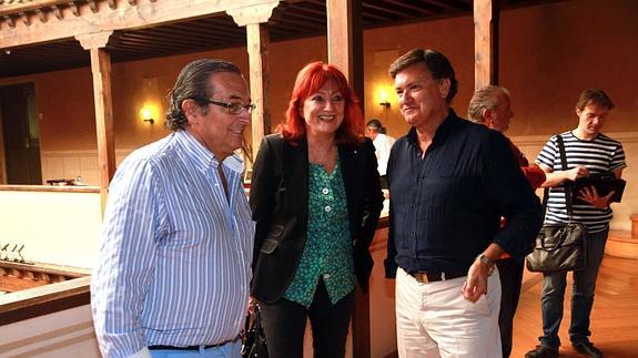 José Carlos Monsalve, Sheila Cremaschi y Francisco Vázquez, en la Diputación. 