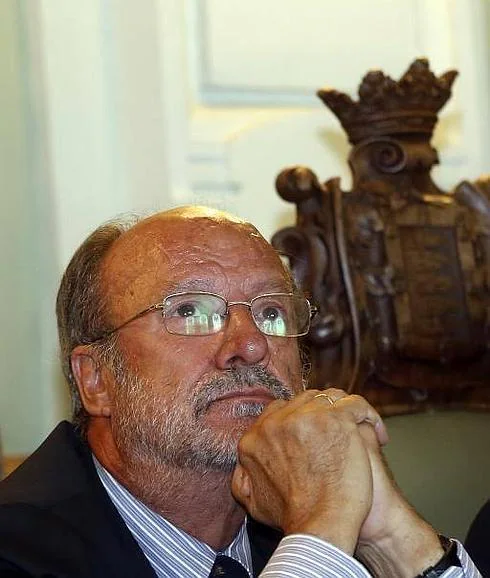 El alcalde de Valladolid pide perdón por las «desafortunadas» declaraciones del ascensor