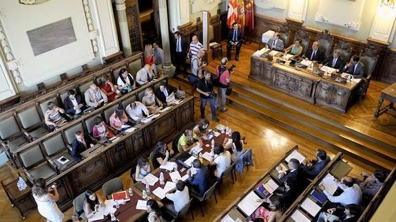 Pleno en el Ayuntamiento de Valladolid. 