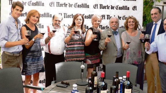 Maldonado, Ana Alvarado, Cecilio Lera, Lourdes Sánchez, Beatriz y Juan A. Fernández, Nieves Caballero, Luis Calvo y Paco Aguado