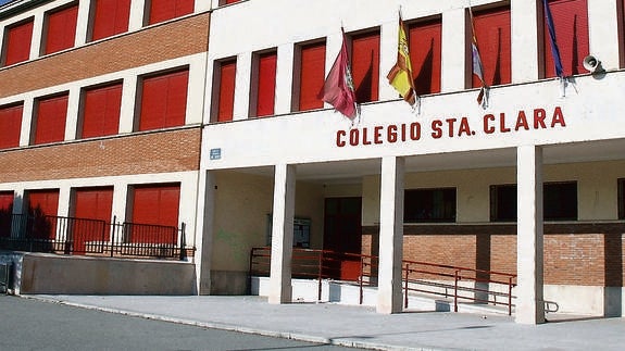 Las nuevas persianas del colegio Santa Clara de Cuéllar. 