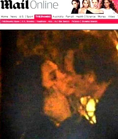 Quentin Tarantino besa a la actriz Vanessa Ferlito y pone en duda su romance con Thurman