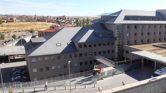 Vista exterior del Hospital General de Segovia.