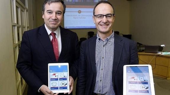 José Ramón Alonso, director de Políticas Culturales de la Junta, y César Salinero, director de la Biblioteca de Castilla y León. 