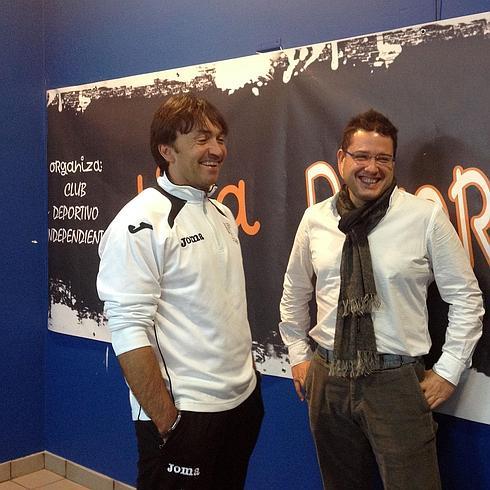 El presidente del Deportivo Independiente, Javier Martín Pena, y el concejal de Deportes, Javier Arranz. 