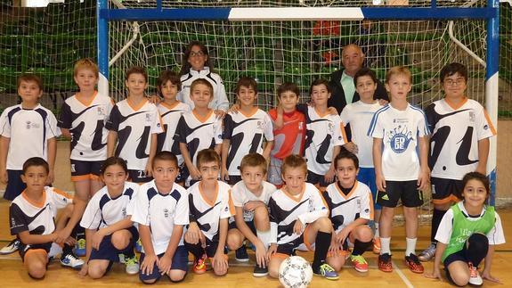 Componentes de uno de los equipos participantes en la Liga Diversala. 