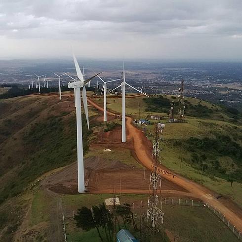 Imagen del parque eólico de Ngong II construido por Iberdrola Ingeniería en consorcio con Gamesa en Kenia. 