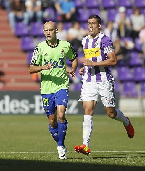 Pablo Infante, de la Ponferradina, en el partido ante el Real Valladolid en Zorrilla.