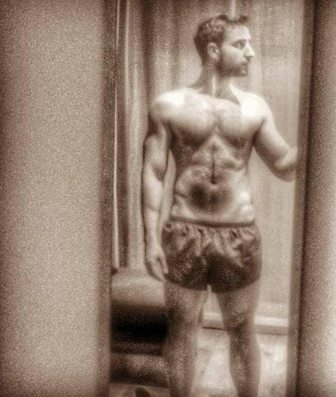 Dani Rovira muestra su cuerpo en Instagram. 