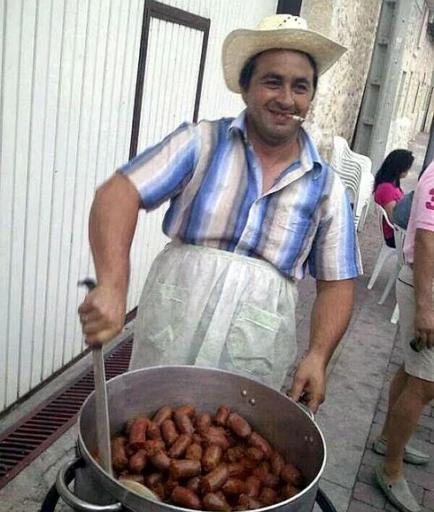 Fotografía 'Huevos con chorizo...', de Almudena Pesquera García, captada en Membibre de la Hoz, la más votada.