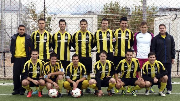 Integrantes de la plantilla del Pinillos. 