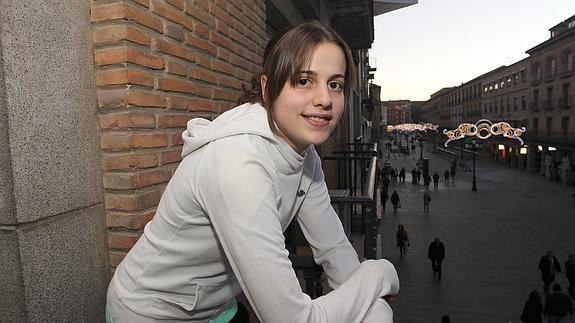 Patri, jugadora del Unami, posa en el balcón de la redacción de El Norte. 