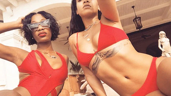 Rihanna sube la temperatura de Navidad al posar con un bikini rojo en  Barbados | El Norte de Castilla