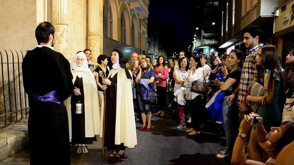 Recreación del paso de Santa Teresa por Palencia, en las Rutas de la Luz.