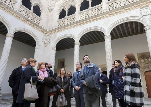 Visita de la Comisión de Cultura del Congreso al Museo Nacional de Escultura.