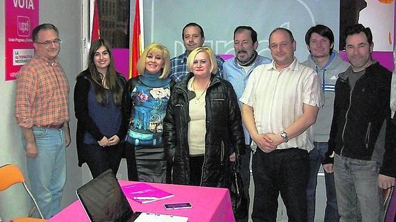 Los integrantes del comité de camaña de UPyD, en la sede de la organización.