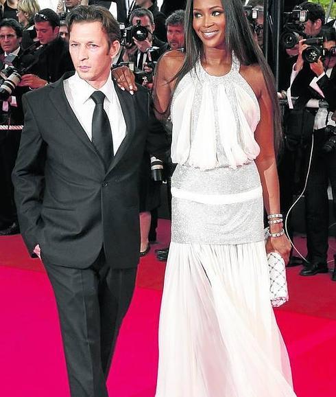 Christophe Rocancourt, junto Naomi Campbell, en su presentación en el Festival de Cannes en el 2008. 