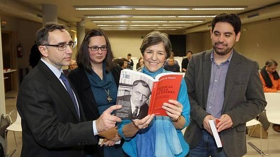 Desde la izquierda, Carlos Belloso, Elena Vega, María Josefa Lastagaray y Jorge Francés. 