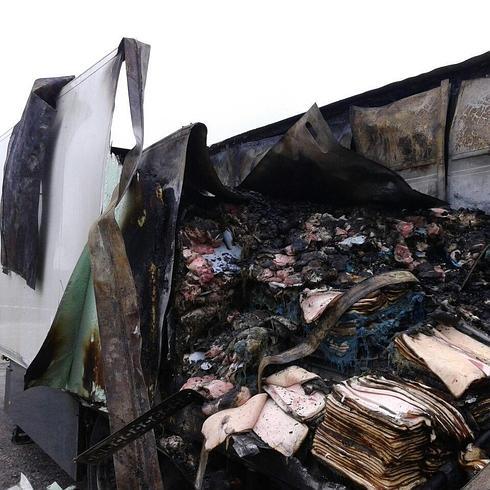 Estado en el que quedó el interior del camión. 