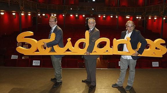 Julio Herrero (Aspaym), Julián Rodríguez (Arva) y Daniel Duque (ACCEM), ganadores en 2014.