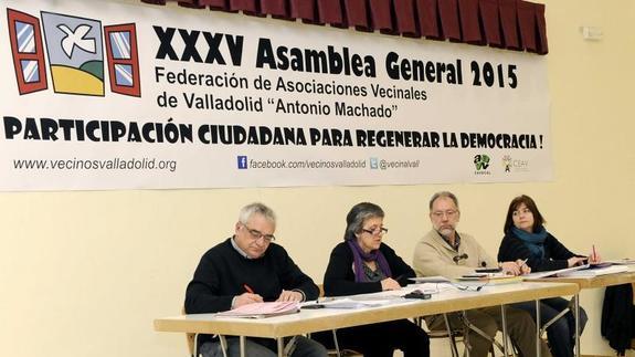 Junta directiva de la Federación Antonio Machado, durante la asamblea