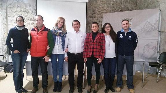 Miembros de la directiva de la asociación Amigos del Caballo.El Norte