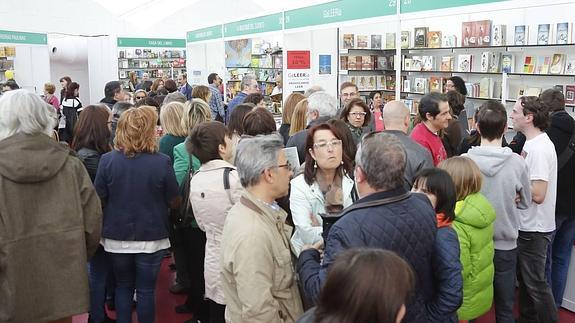 Expositores en la Feria del Libro del año pasado. G. VILLAMIL