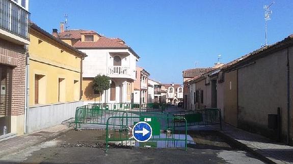 Obras en una calle de la localidad. 