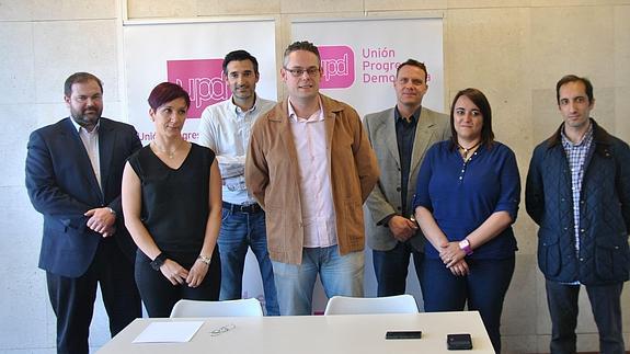Miembros de la candidatura de UPyD al Ayuntamiento de Arroyo. 